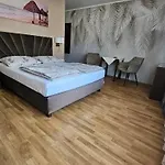 Carmen Проживание в семье