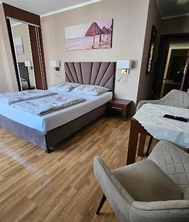 Carmen Homestay szállás *